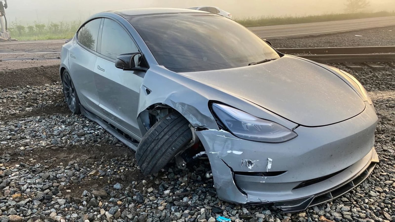 A Tesla proprietor says his automotive’s ‘self-driving’ know-how didn’t detect a transferring practice forward of a crash caught on digital camera