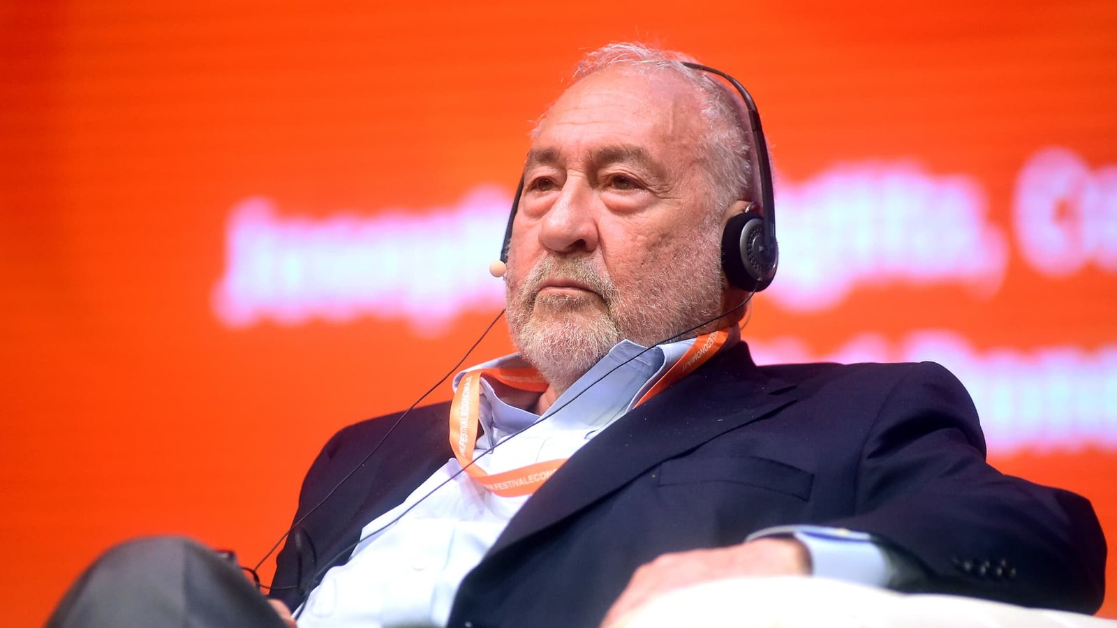 Nobel laureate Joseph Stiglitz needs the Fed to ship an enormous charge minimize