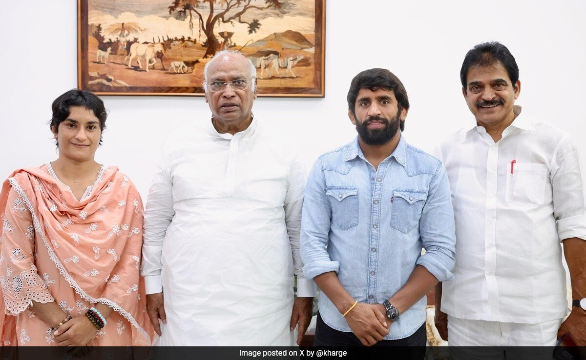 Congress Will get Leg-Up In Haryana As Vinesh Phogat, Bajrang Punia Enter Ring