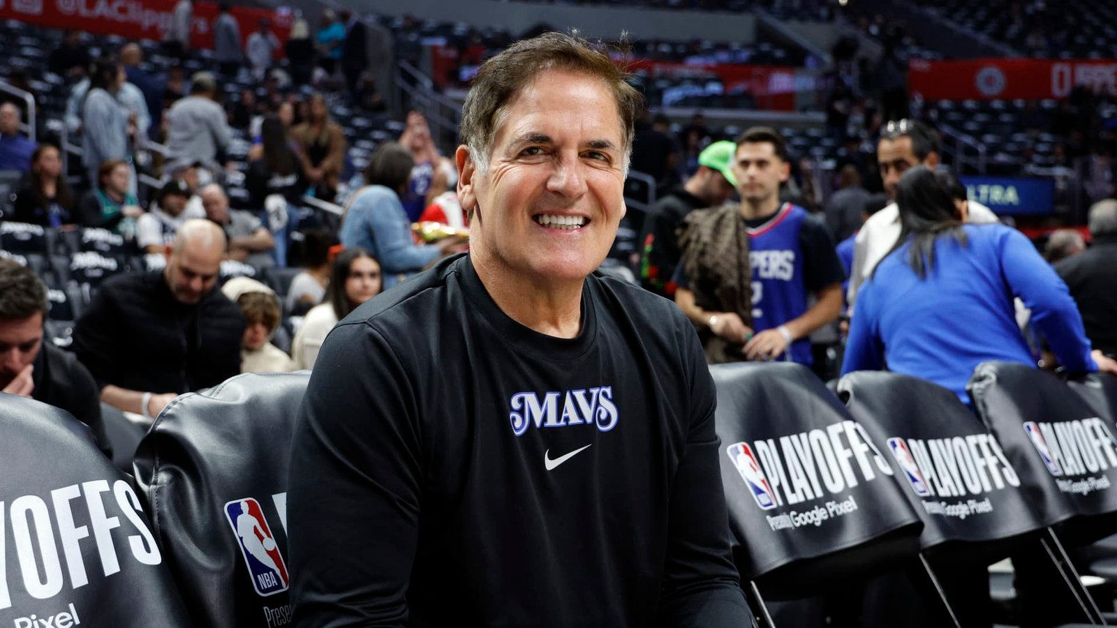 Mark Cuban and Harris marketing campaign in Wisconsin, first of three states