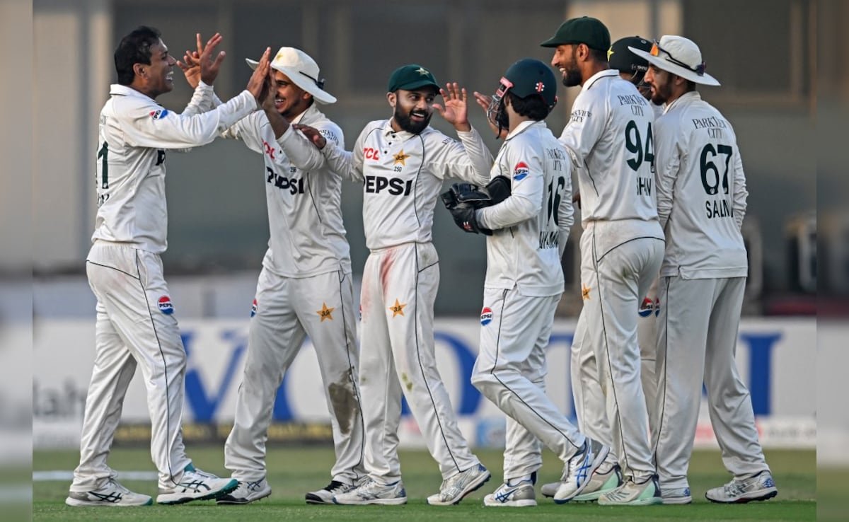 Pakistan vs England, 2nd Take a look at Day 3, Dwell Rating Updates: Pakistan Eye 1st Innings Lead After England Collapse