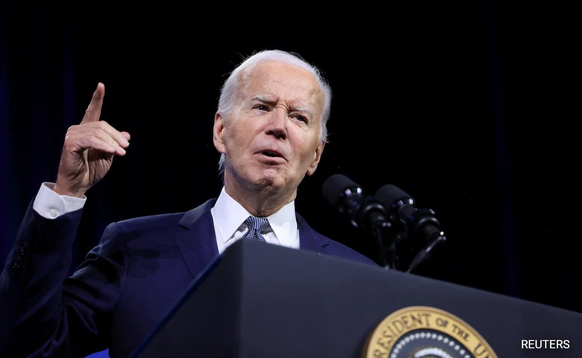 Biden Says Israel Ought to Contemplate Options To Hanging Iran Oil Fields